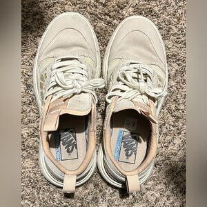 Vans ultra range exp Women's Cream and Tan Floral Sneakers